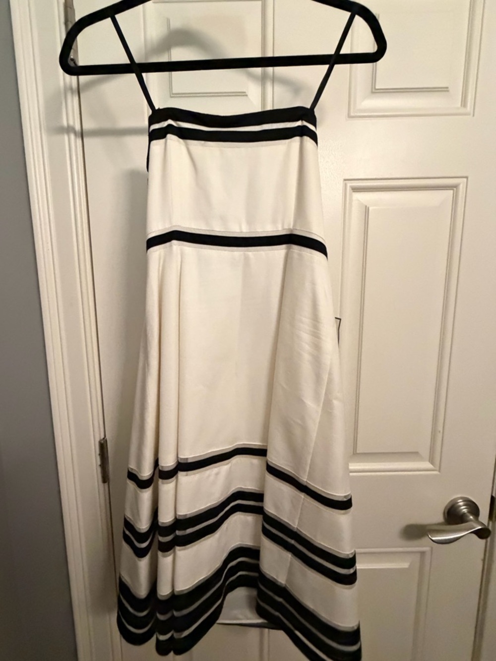 Ann Taylor Cream Dress with Black Trim - Picture 4 of 8
